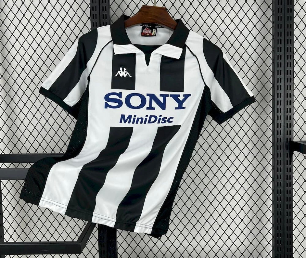 יובנטוס רטרו 1998🖤🤍